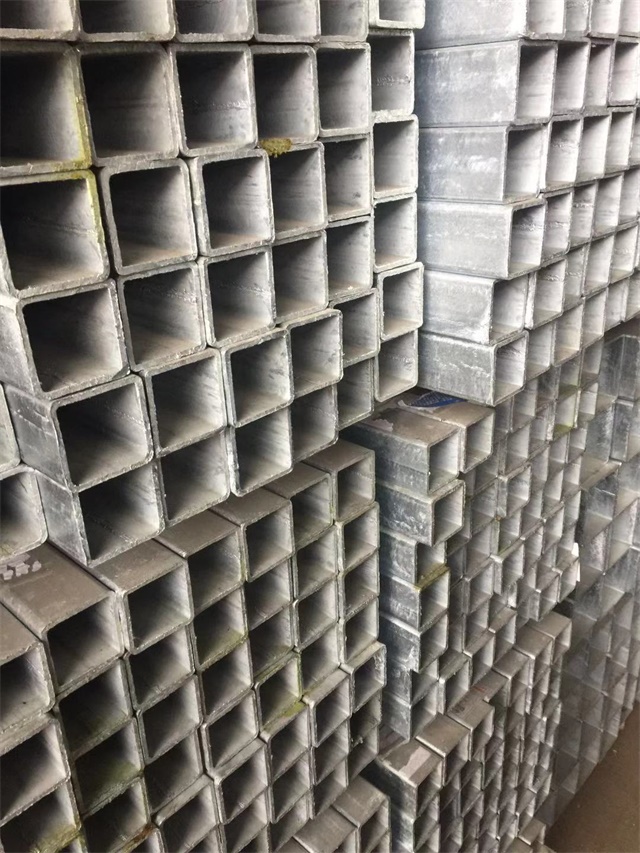 低合金 Q355B 西丰西丰西丰镀锌无缝方管 工程专用无缝西丰西丰西丰镀锌方管 低合金 Q355B 西丰西丰西丰镀锌无缝方管 工程专用无缝西丰西丰西丰镀锌方管